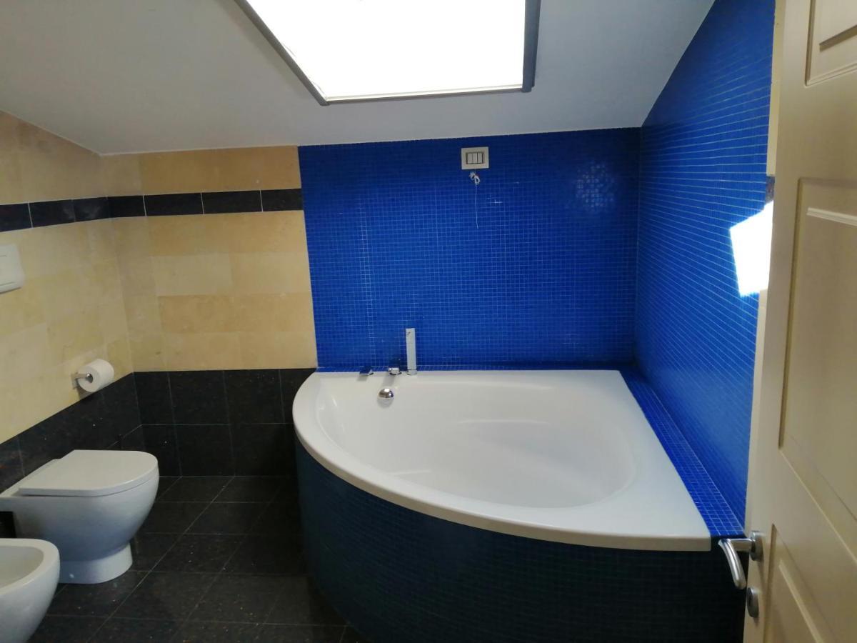 Hotel just blue à Montesilvano Marina Extérieur photo